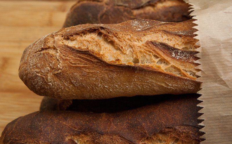 boulangerie-TENDE-min_dish-food-baking-cuisine-bread-bakery-399077-pxhere.com